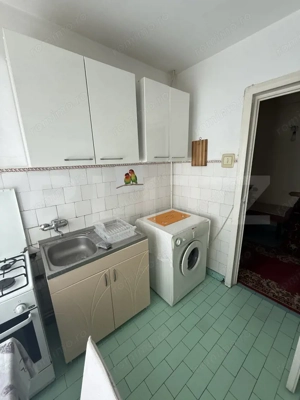 Apartament cu 2 camere, etaj intermediar, zona Centrala - imagine 8