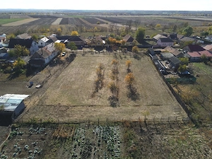 Persoana fizica, vand teren intravilan 3000mp Loc. Sambateni Jud. Arad - imagine 2