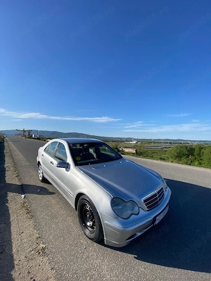 Mercedes C200 - imagine 5