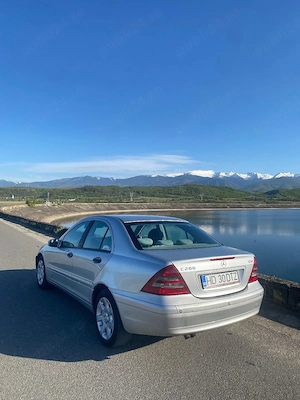 Mercedes C200 - imagine 4