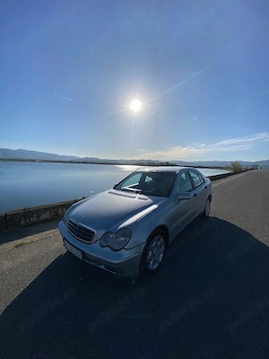 Mercedes C200 - imagine 3