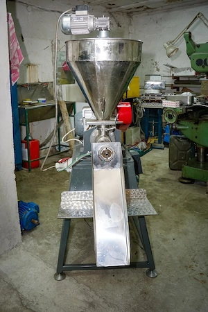 Presa de ulei la rece - inox - imagine 5
