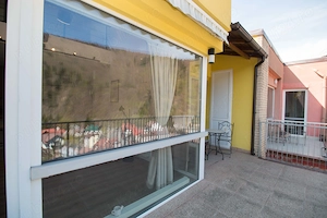 Apartament cu scara interioara + loc de parcare inclus de vanzare in Sinaia  - imagine 12