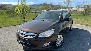 Opel Astra J  1.4i 101cp