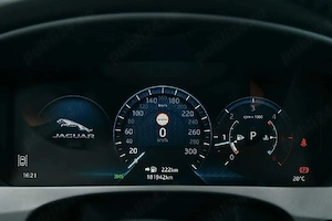 Jaguar F-Pace  - imagine 6