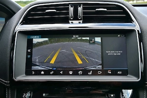 Jaguar F-Pace  - imagine 14