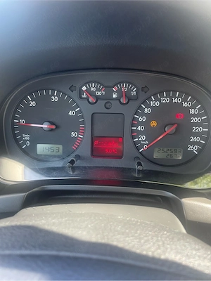 Volkswagen golf 4 1.9 tdi 2002 - imagine 7