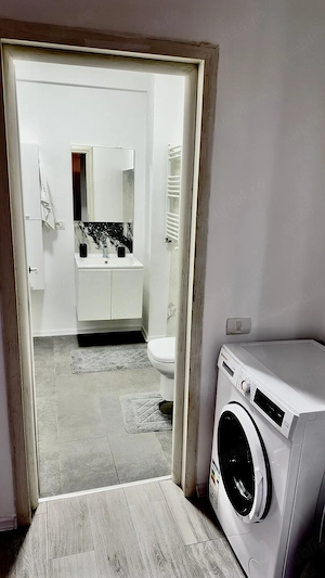 Apartament cu 2 camere bloc cu lift la doar cateva minute de hotel IQ Giroc Braytim - imagine 8