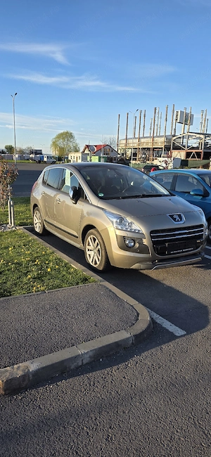Peugeot 3008 diesel hibrid 4x4 - imagine 5
