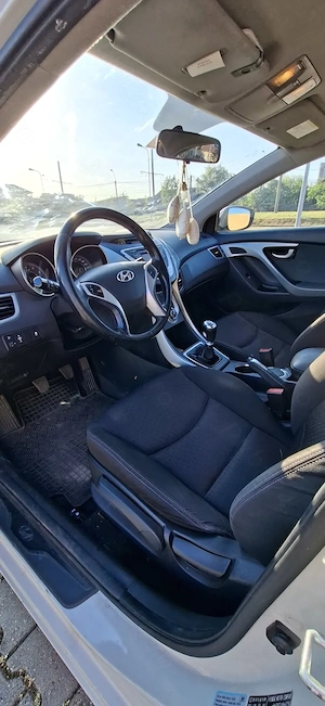 Hyundai Elantra 1.6 GDI 2011 - imagine 8