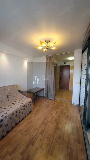 Garsoniera Soseua Oltenitei etaj 3 bloc reabilitat
