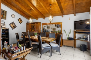 Casă cu 5 camere de vânzare - Aradul Nou - imagine 3