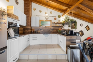 Casă cu 5 camere de vânzare - Aradul Nou - imagine 4