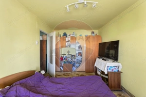 Apartament cu 3 camere de vânzare - zona Aurel Vlaicu - imagine 3