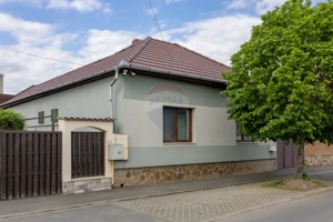 Casă cu 5 camere de vânzare - Aradul Nou - imagine 12