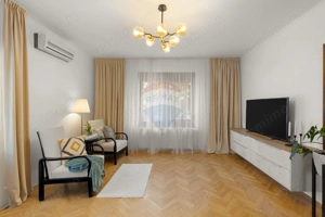 Casă cu 5 camere de vânzare - Aradul Nou - imagine 8