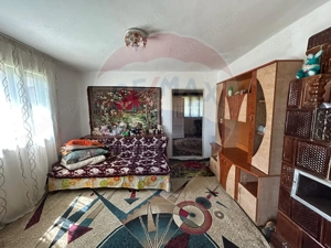 Casa bunicilor, cu gradina, Lera, Buzau! - imagine 5