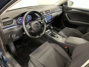 Skoda Superb - imagine 5