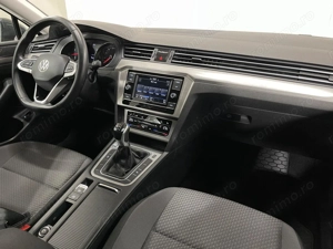 Volkswagen Passat - imagine 8