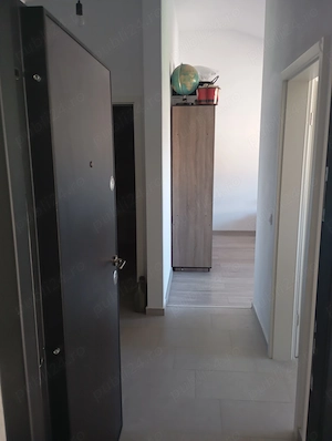 Vând garsonieră in Sânpetru Resident etc 3 3mobilat vi a vis de moll Sânpetru,5 min de statia RATB. - imagine 3