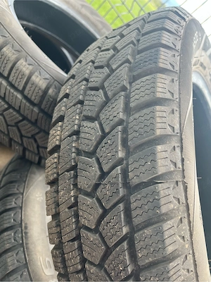 Cauciucuri Iarna 175/70R14 -9 mm - imagine 4