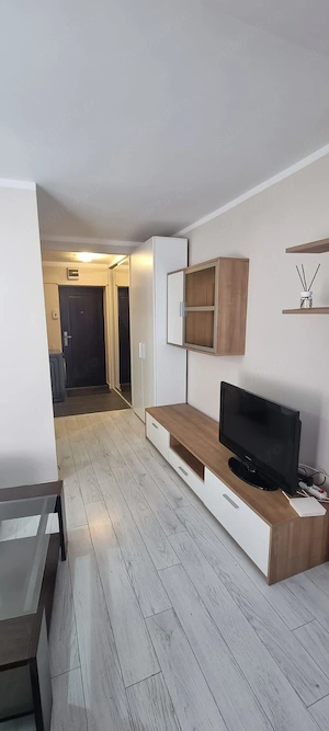 Proprietar inchiriez garsoniera pe termen lung in Constanta