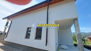 Casă nouă de vînzare P+1 cu 500 mp. Teren Finisata la cheie - imagine 10