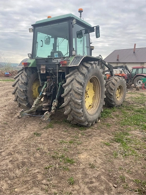 vand tractor john deere 3640 cu incarcator fronatal  - imagine 2