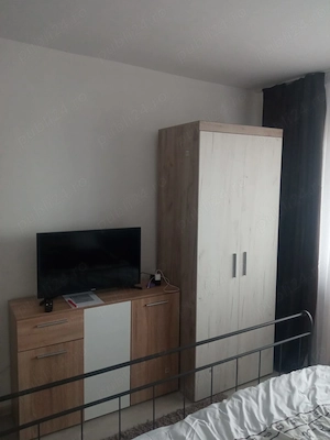 Închiriez apartament 