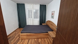 apartament 3 camere de vanzare - imagine 2