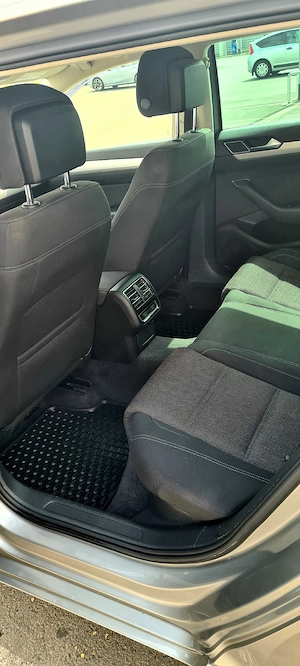 Vw passat B8 1.6 TDI DSG Confortline - imagine 6