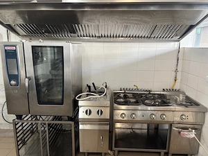 Vând urgent aparatură profesională HoReCa
