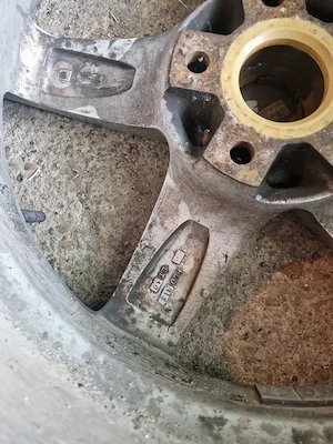 Vand jante de aluminiu Audi - imagine 2