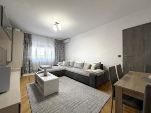 Apartament 3 camere, 2 băi, etaj 4, renovat - Lipovei 