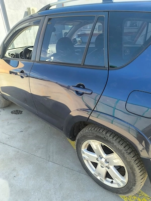 Toyota RAV 4 - imagine 5