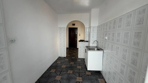 3 camere,65 mpu, zona Turist,bloc anvelopat,2 lifturi,decomandat. Negociabil! - imagine 9