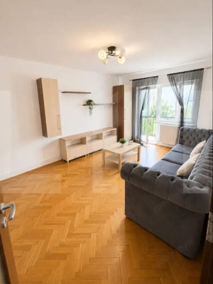 Apartament 3 camere decomandat, etaj intermediar, 70 mp, zona UTA - imagine 2
