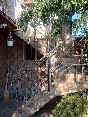 Vînd Schimb vila brestei 