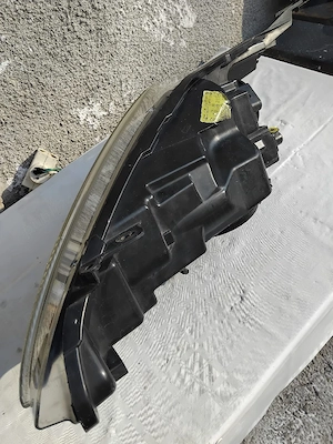 capota / far  ford fiesta 2008-2012 mk6 - imagine 5