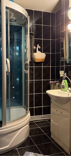 vand apartament 2 camere - imagine 8