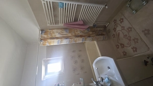 Apartament 3 camere, decomandat, central - imagine 3