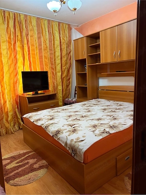 vand apartament 2 camere - imagine 5