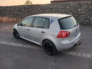 Vand golf 5 diesel 1,9 unic proprietar in ROMANIA  - imagine 2
