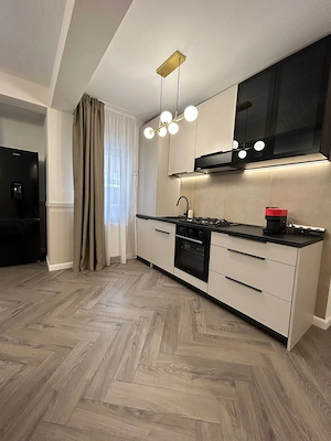 De vânzare apartament 2 camere Zorilor - imagine 4