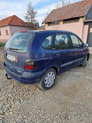Vînd Renault scenic 16 Benzină  - imagine 6