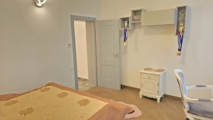 Vand apartament 4 camere deosebit in Deva, zona bld. Decebal (ultracentral), etaj 1,  - imagine 10