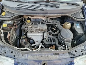 Vînd Renault scenic 16 Benzină 