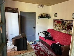 Vand casa batraneasca mobilata si utilata din caramida trei camere plus anexe - imagine 5