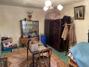 Vand casa batraneasca mobilata si utilata din caramida trei camere plus anexe - imagine 3