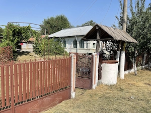 Vand casa batraneasca mobilata si utilata din caramida trei camere plus anexe - imagine 10